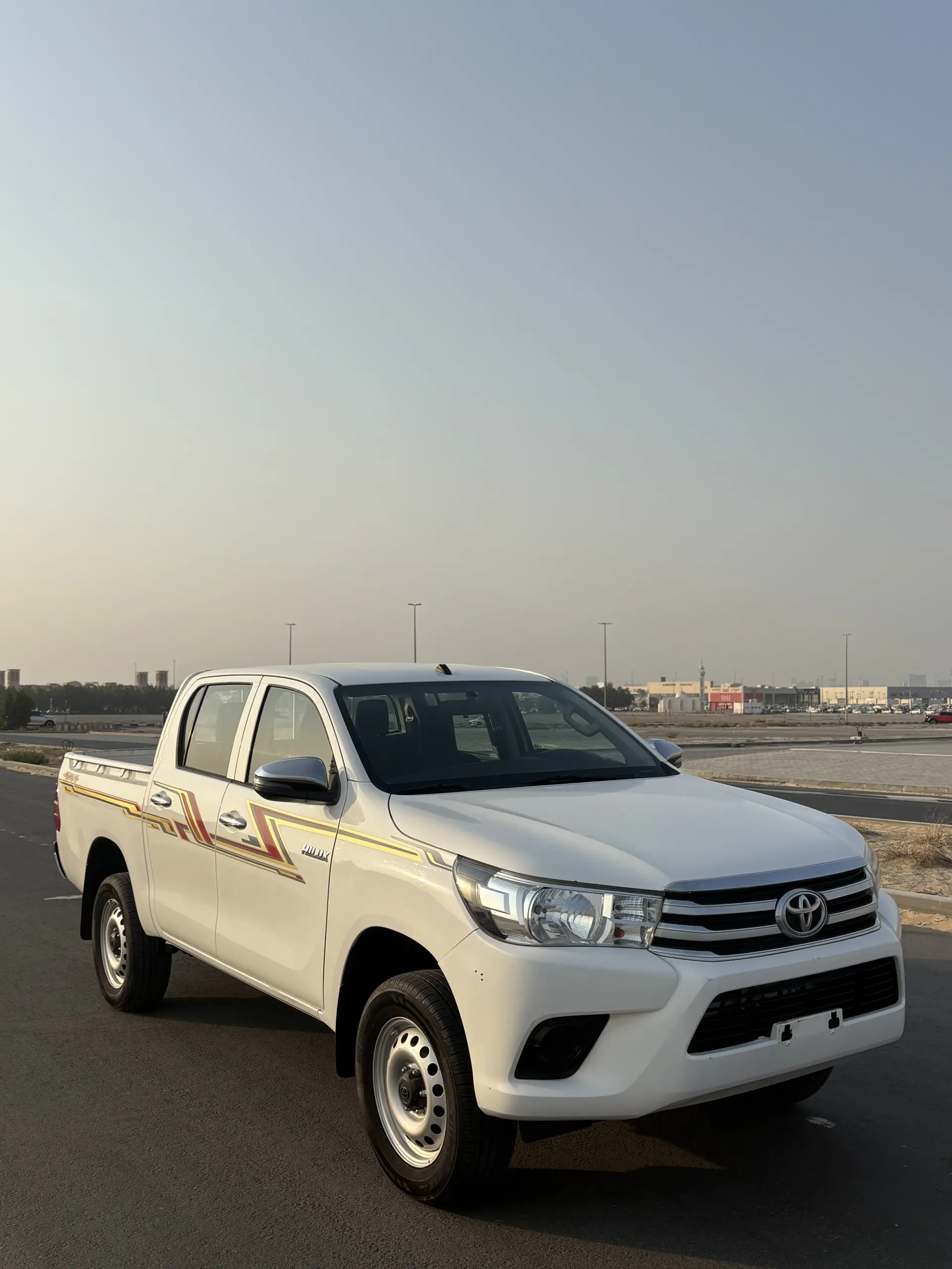 تويوتا هيلوكس 2024