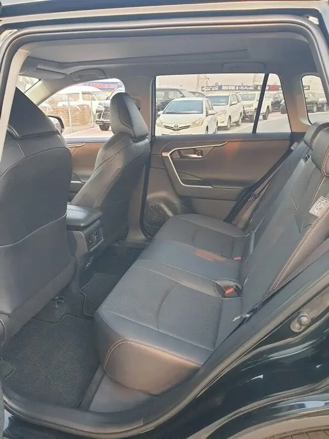 تويوتا راف ٤ 2023 2L