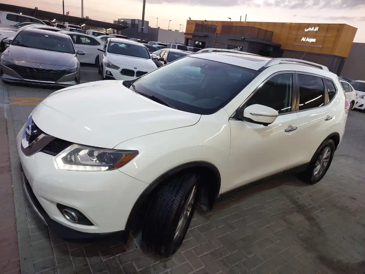 نيسان روج 2016