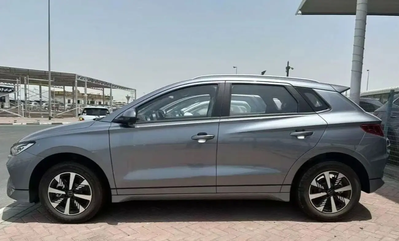 BYD E2 2025 undefinedL
