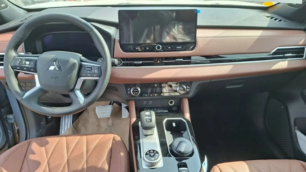 ميتسوبيشي آوتلاندر 2026 2.5L