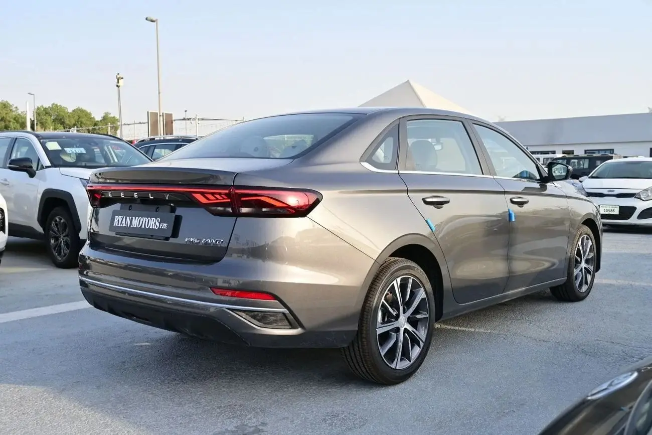 Geely Emgrand 2025 1.5L