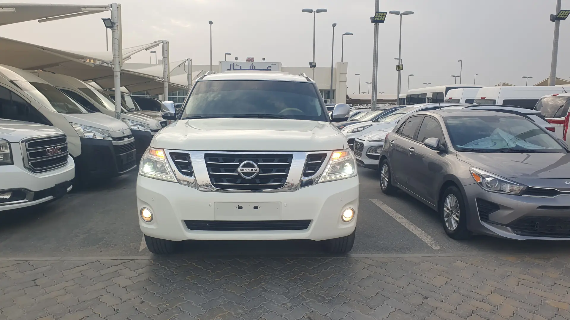 Nissan Patrol 2013 5.6L