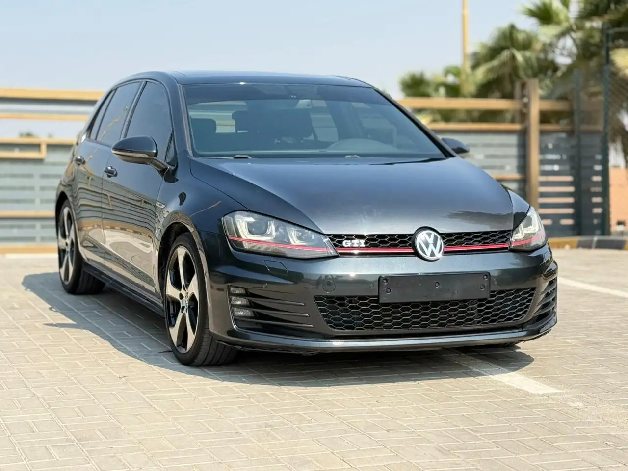 فولكس واجن جولف GTI 2014