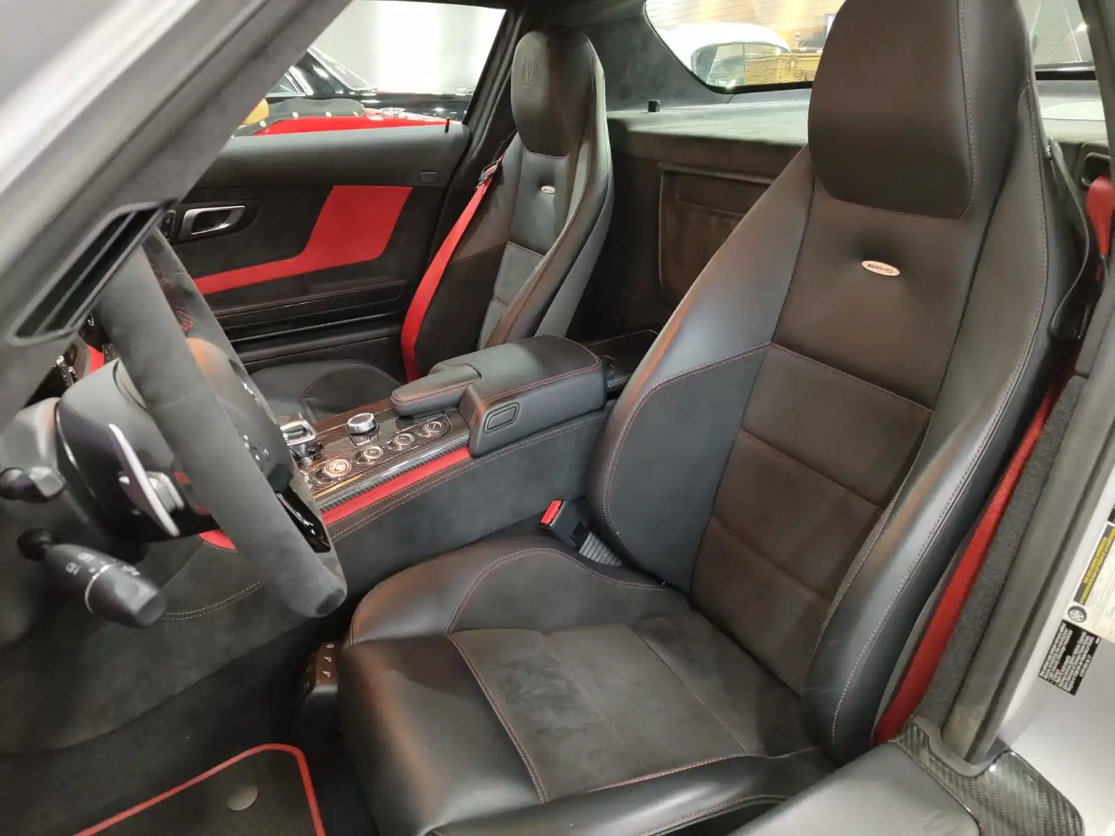 Mercedes Benz SLS Class 2014