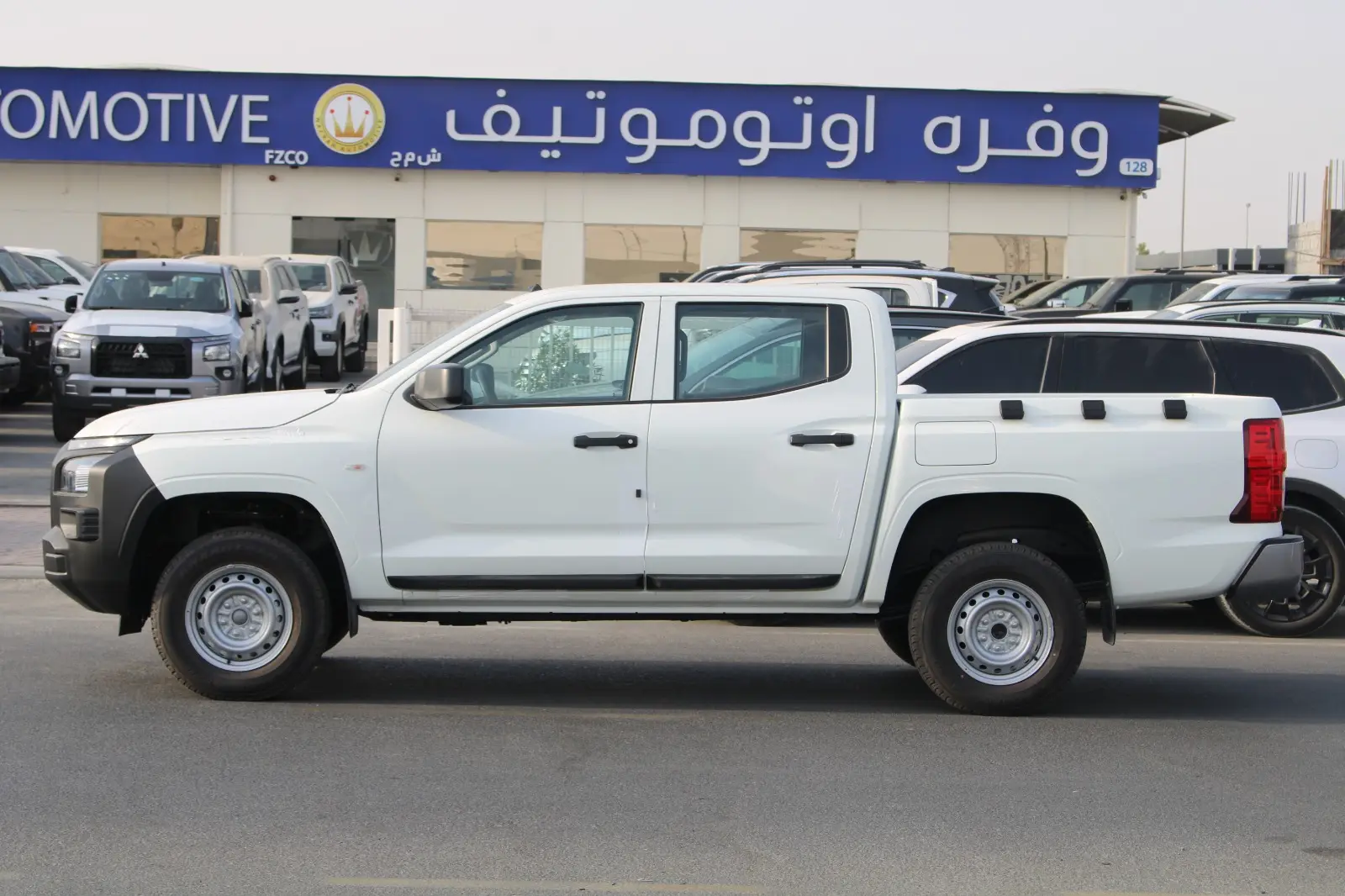ميتسوبيشي L200 2025 2.4L