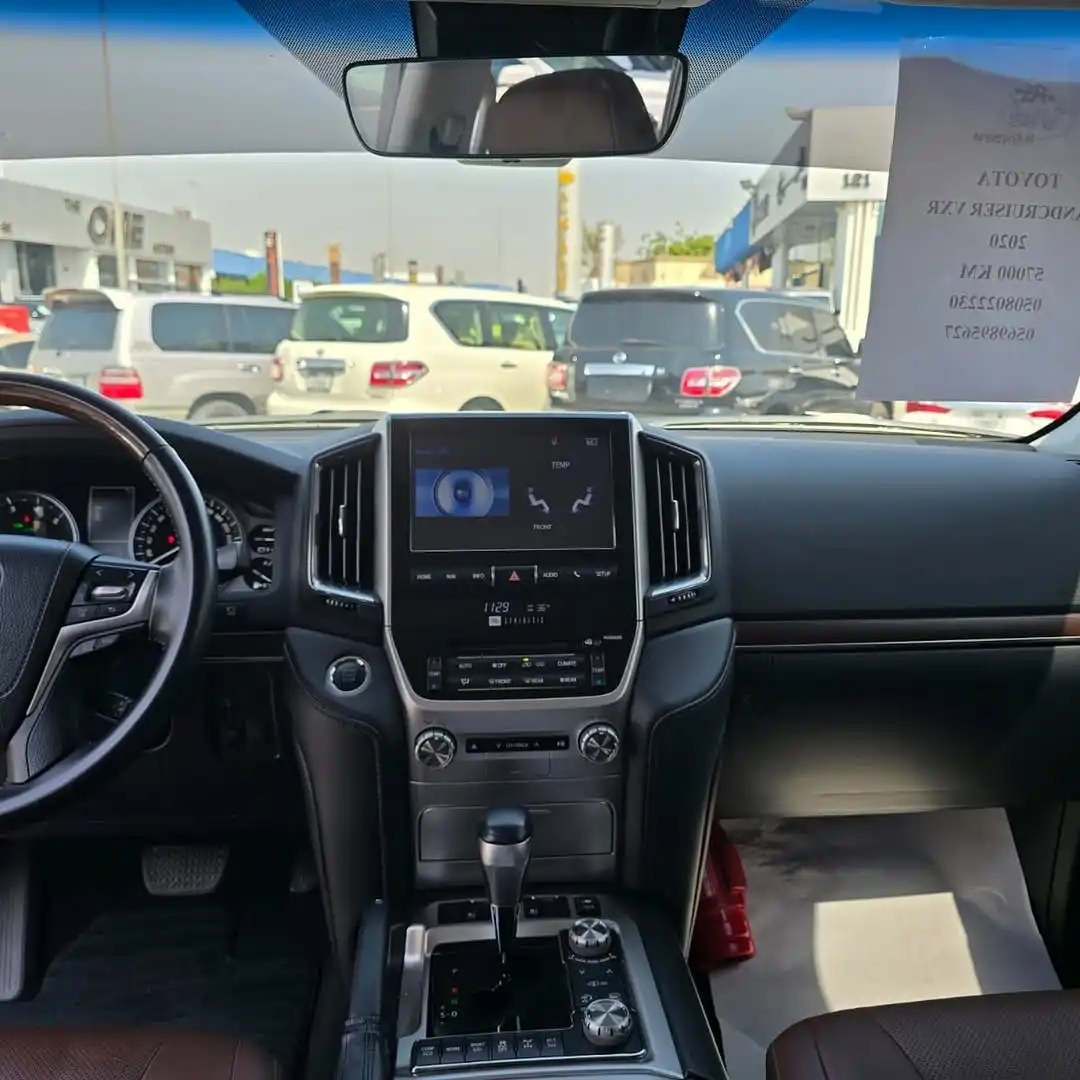 تويوتا لاند كروزر 2021