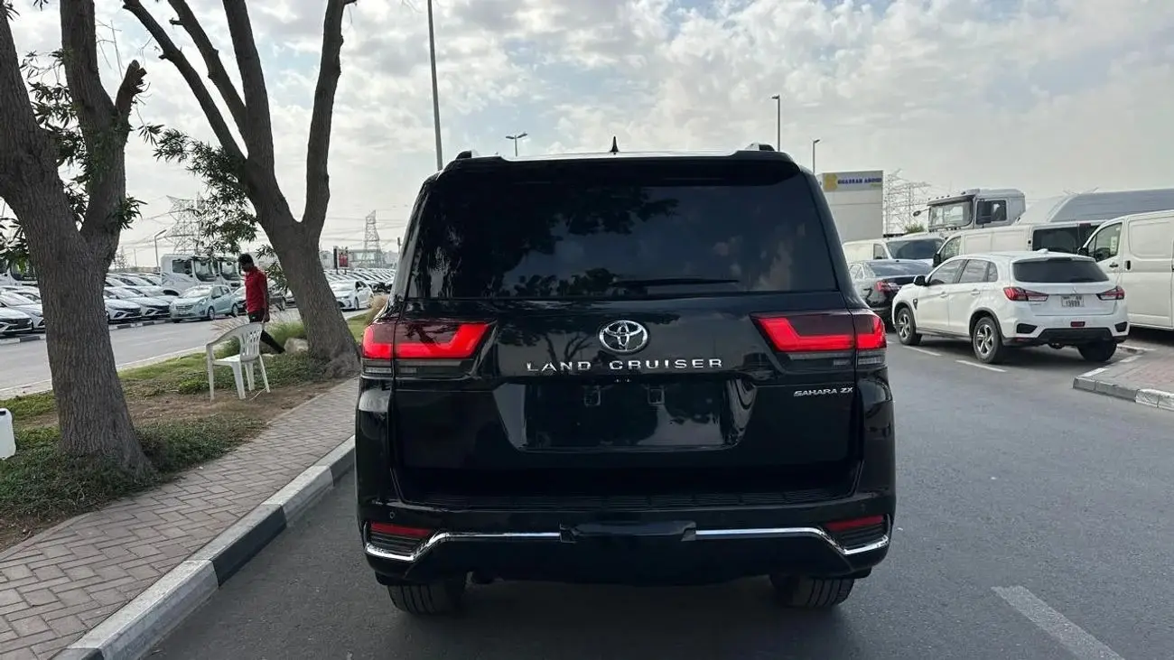 Toyota Land Cruiser 2023 3.3L