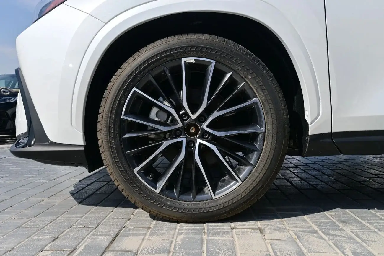 لكزس NX 2025 2.5L