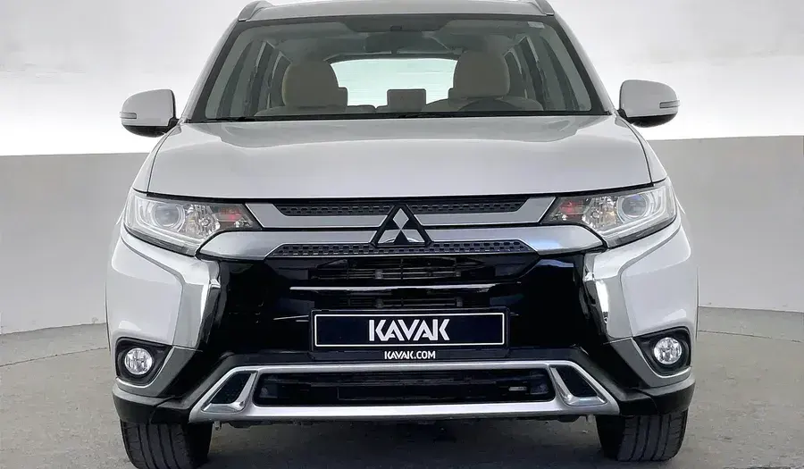 ميتسوبيشي آوتلاندر 2022