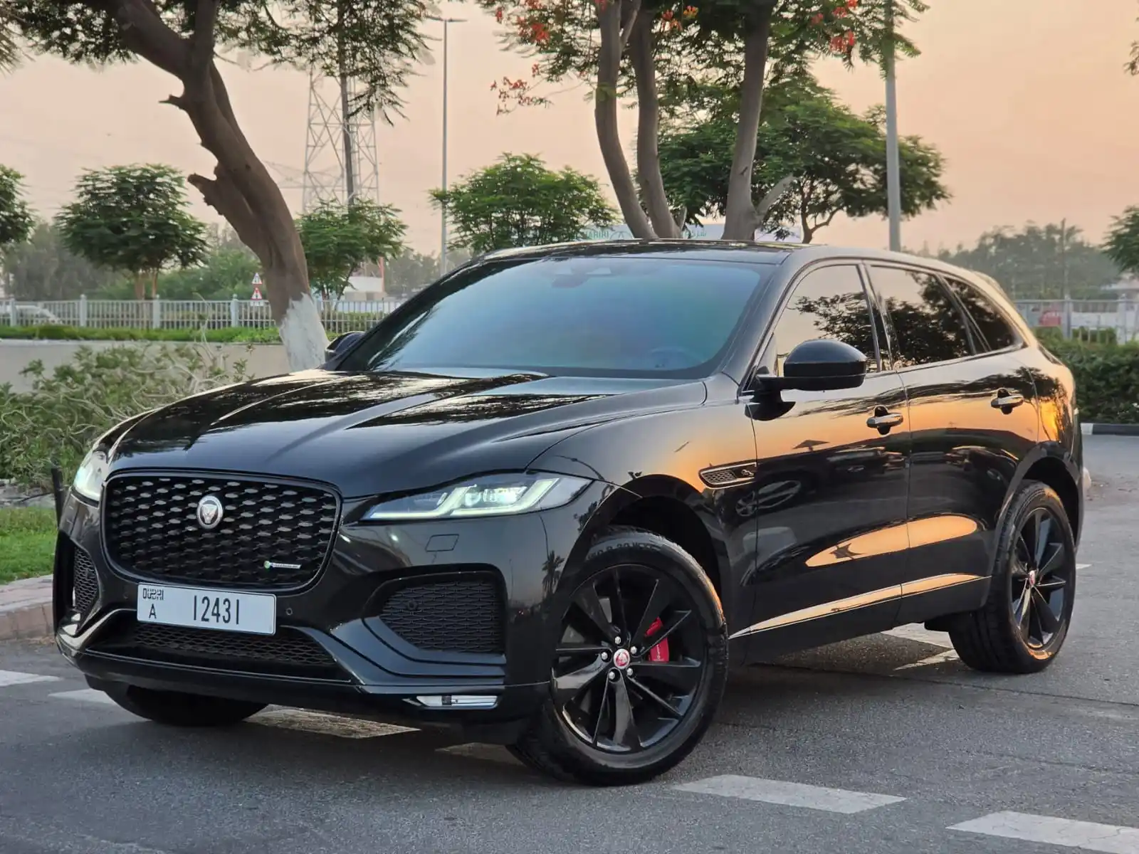 جاكوار F Pace 2022