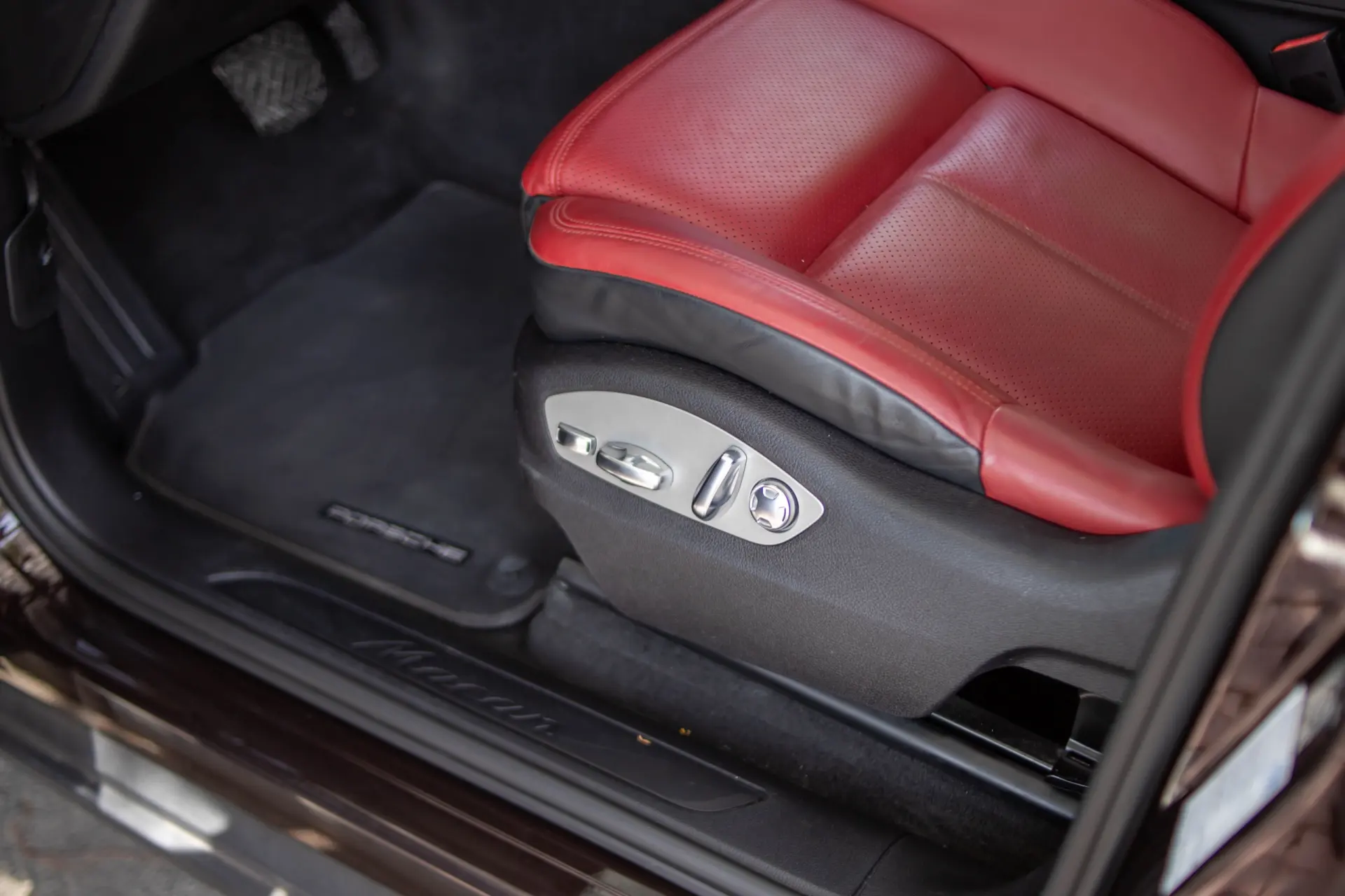 بورش ماكان 2020