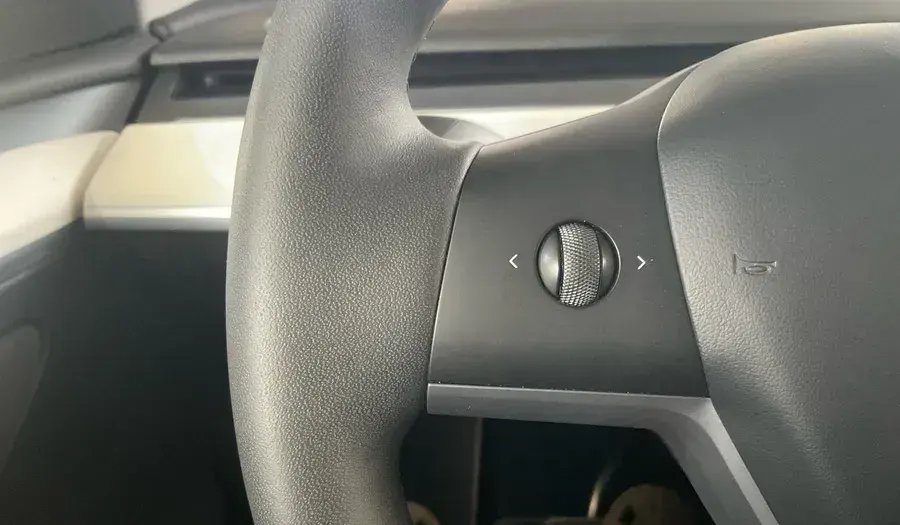 تسلا موديل Y 2023