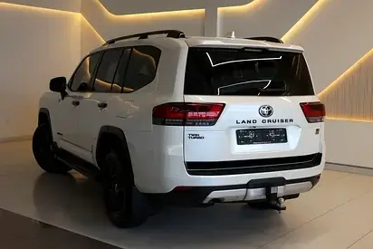 تويوتا برادو 2025