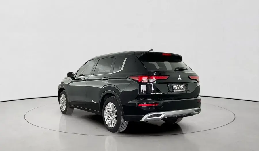 Mitsubishi Outlander 2025