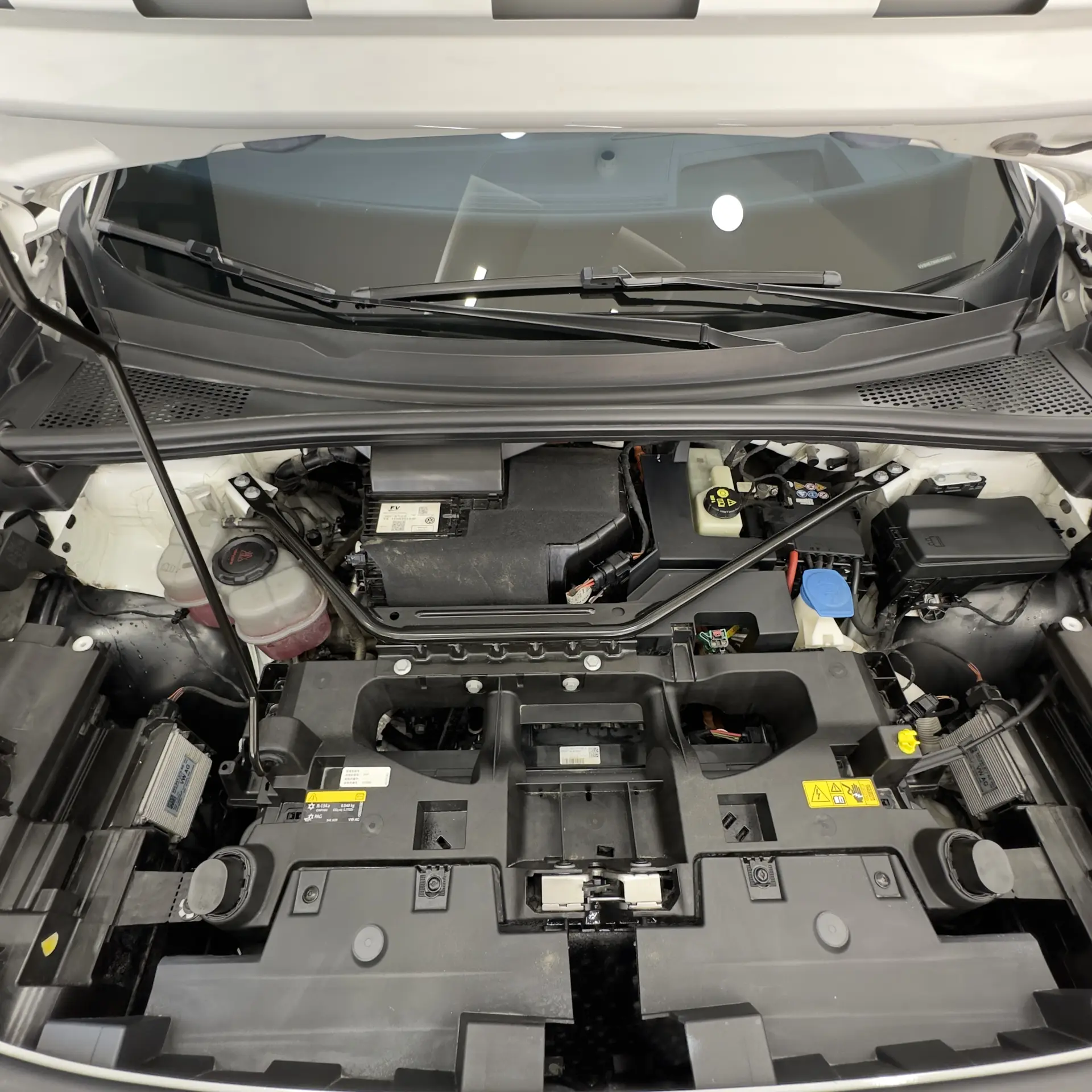 فولكس واجن ID.6 2022