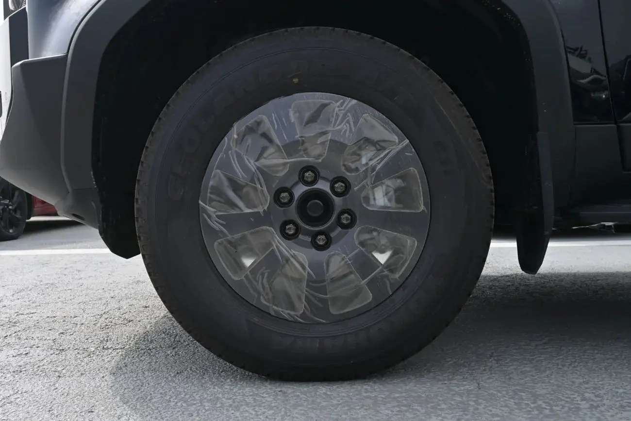 تويوتا برادو 2024 2.4L