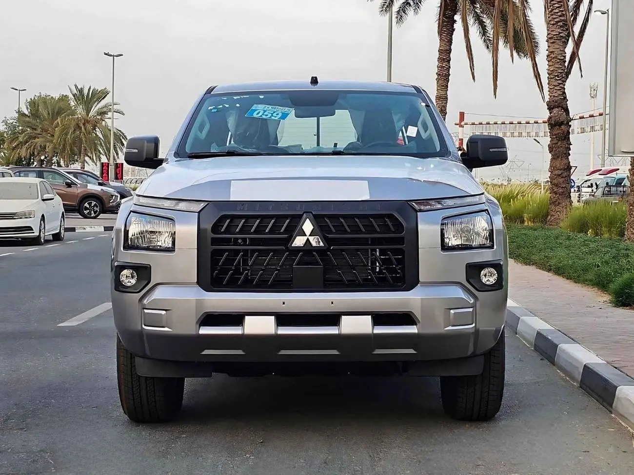 ميتسوبيشي L200 2024 2.4L