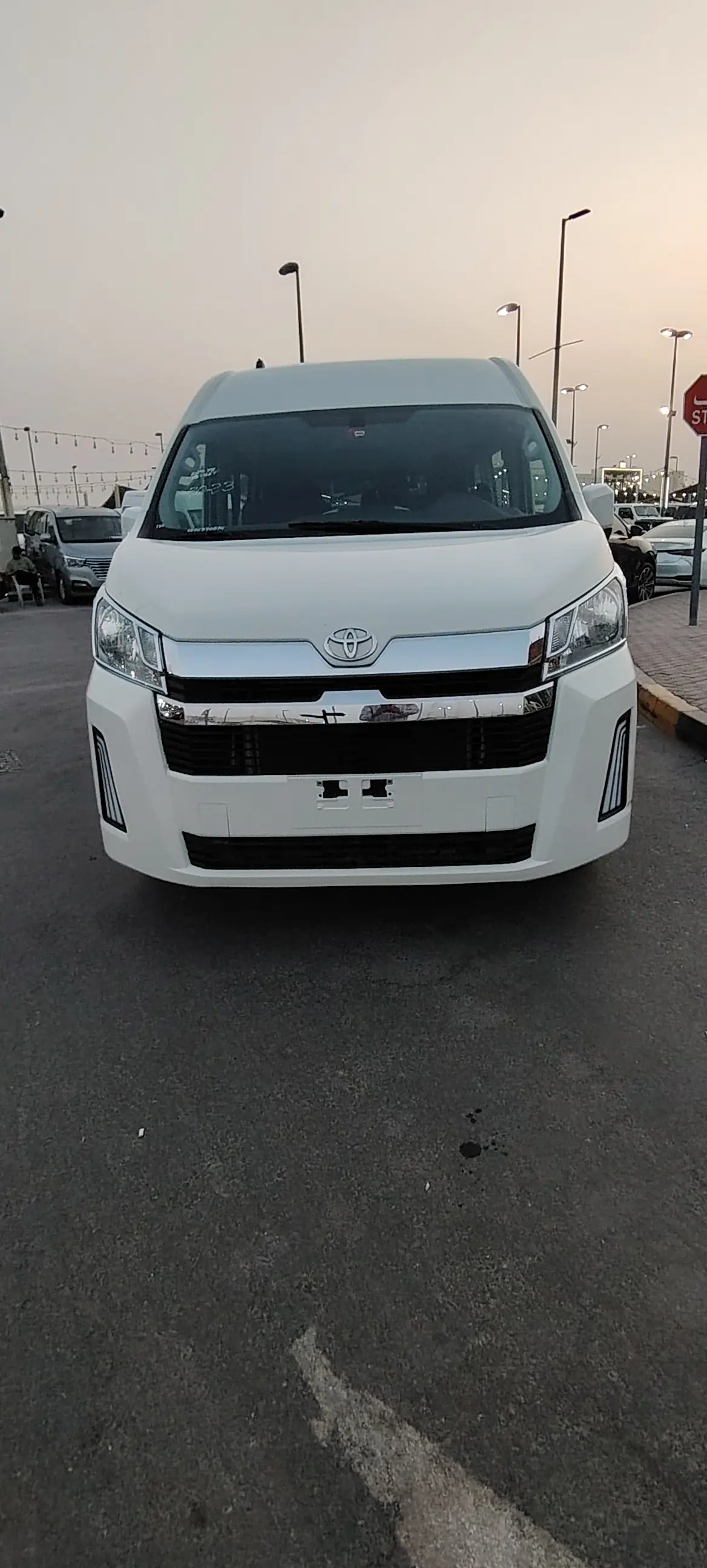 Toyota Hiace 2023