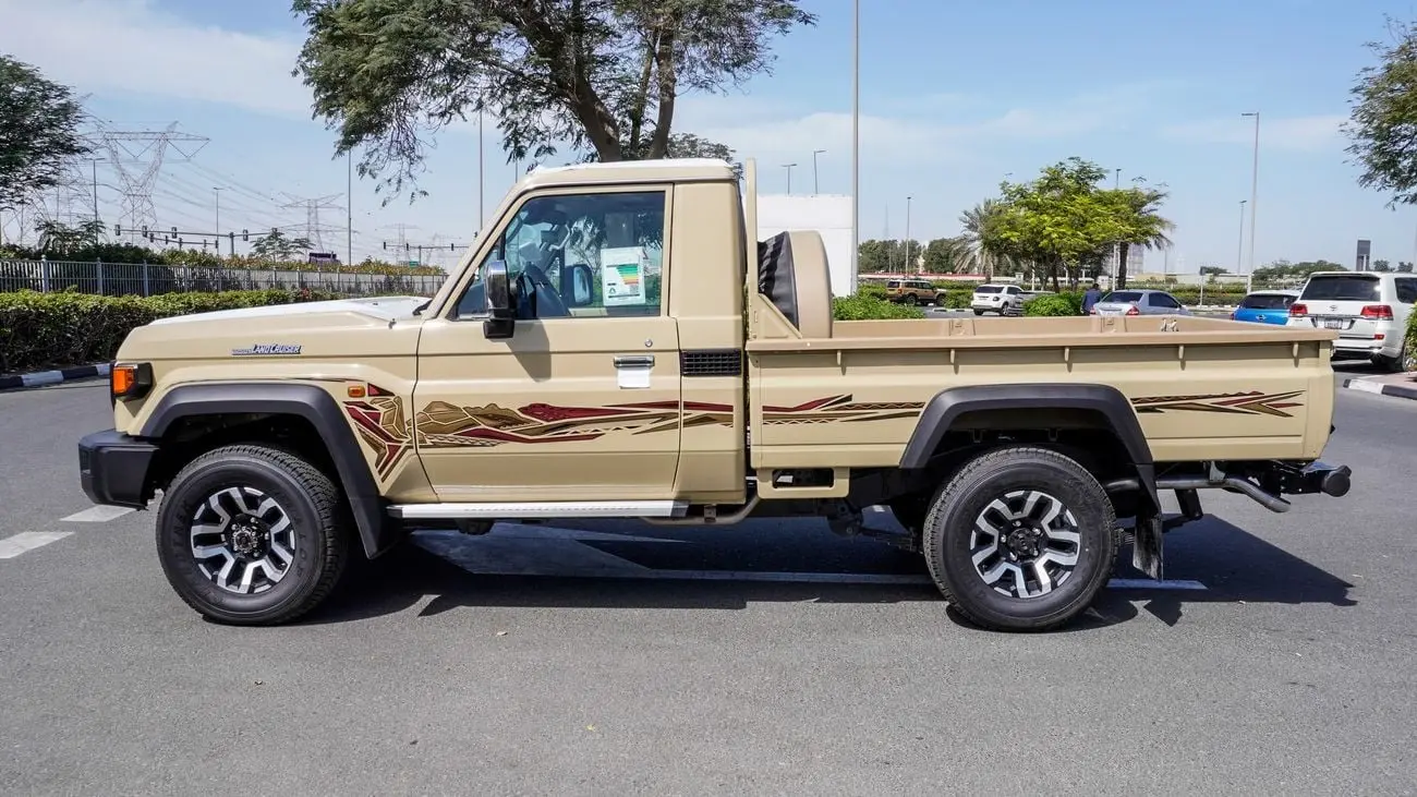 Toyota Land Cruiser Pick Up 2025 4L