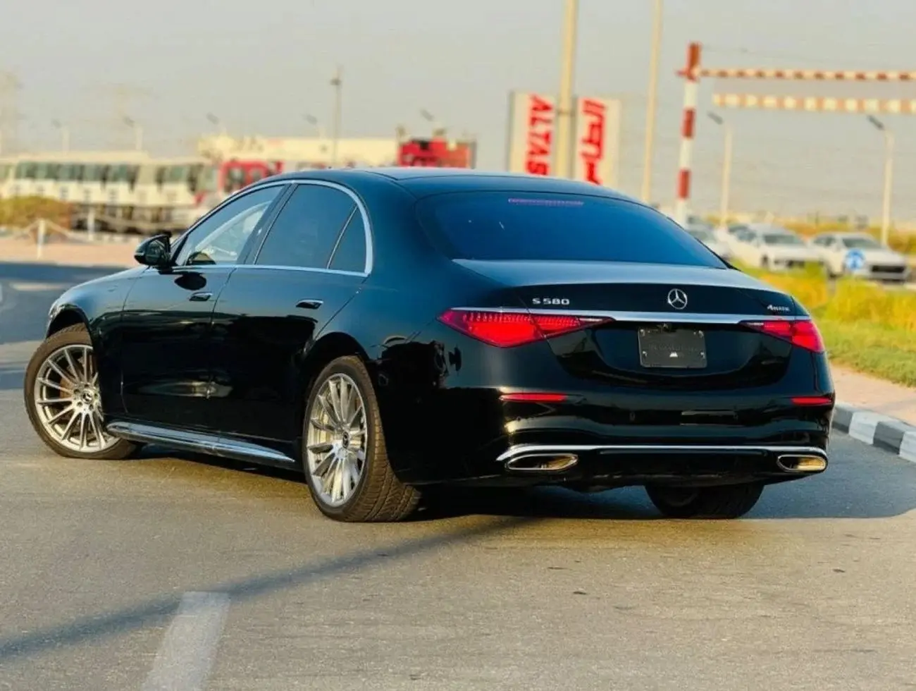 مرسيدس بنز S Class 2023 4L