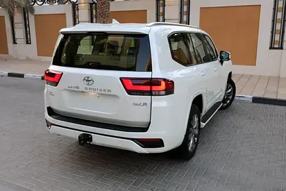 تويوتا لاند كروزر 2022