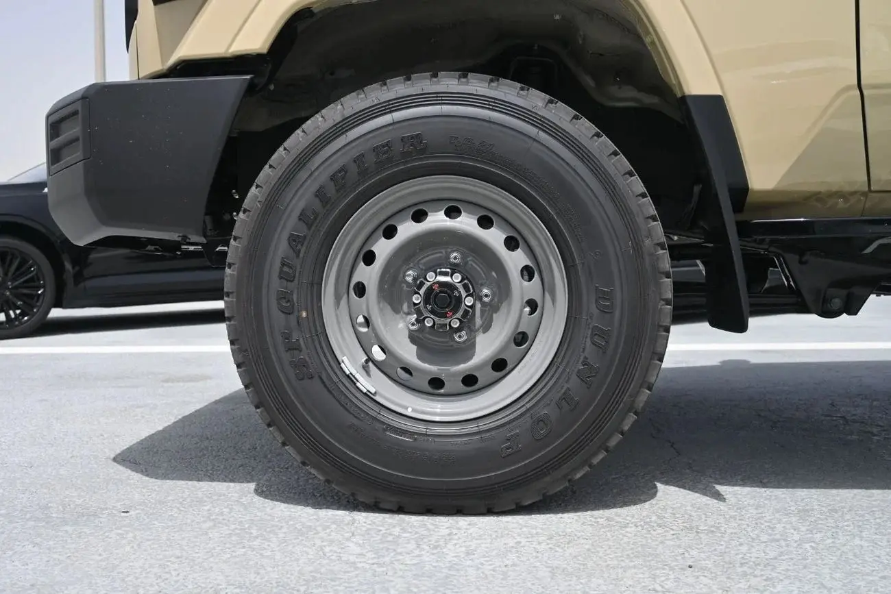 Toyota Land Cruiser 70 2025 4L