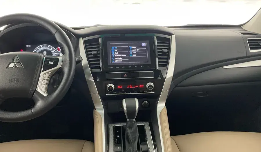 ميتسوبيشي مونتيرو 2023 3L