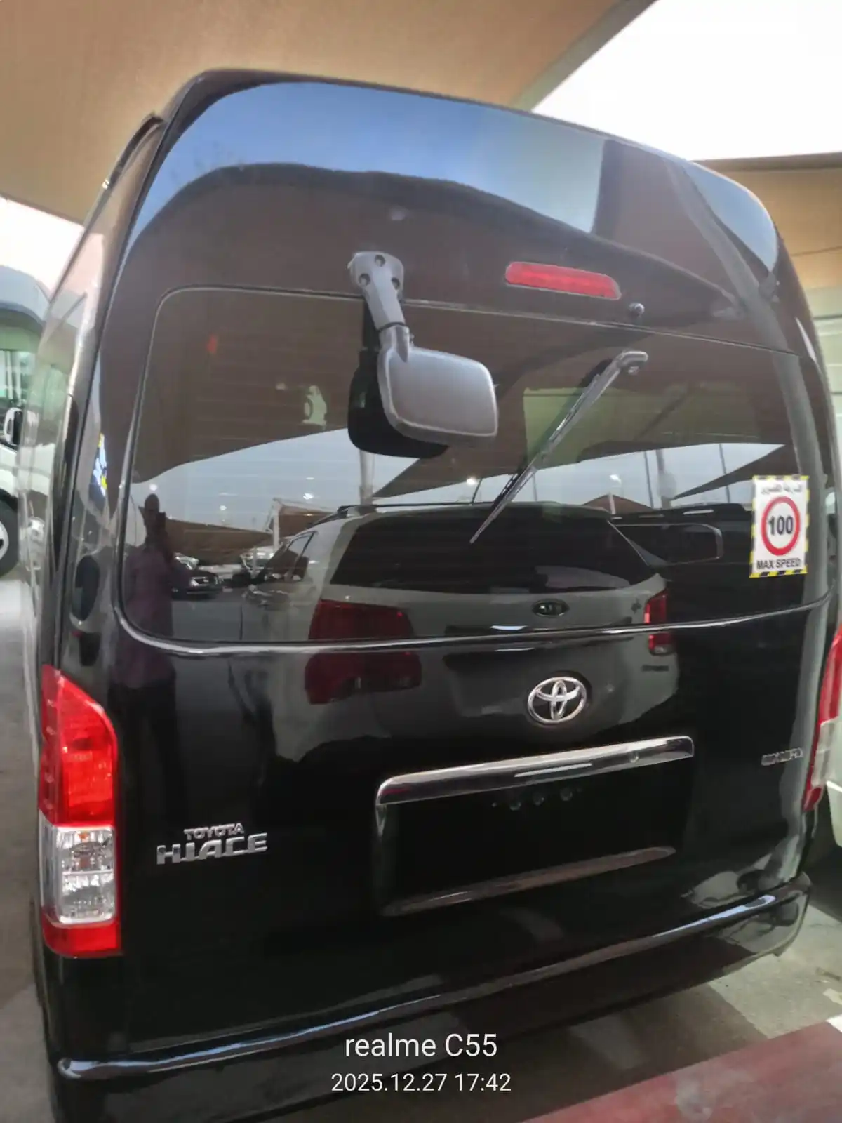 Toyota Hiace 2015