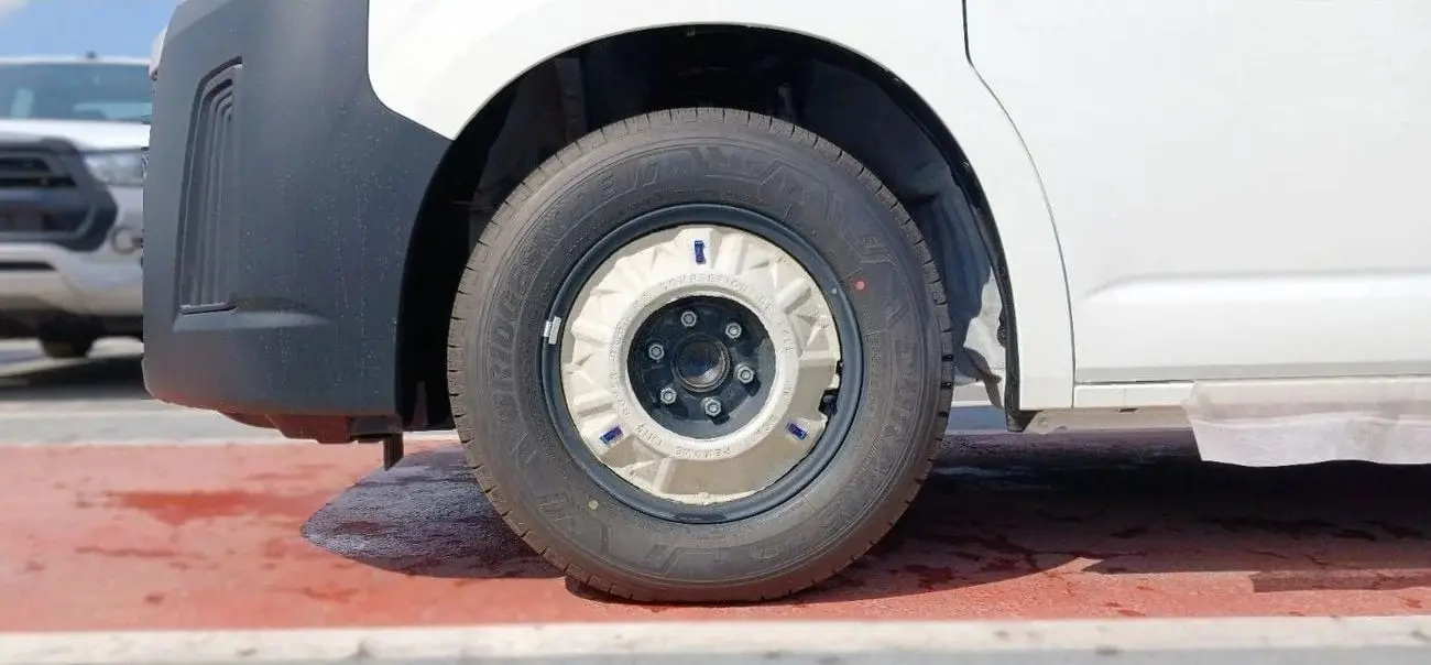 Toyota Hiace 2025 2.8L