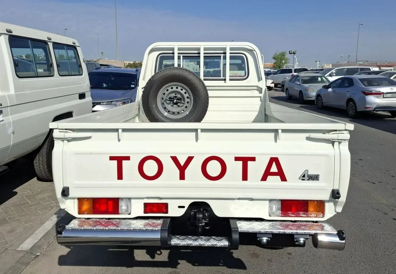 Toyota Land Cruiser Pick Up 2025 2.8L