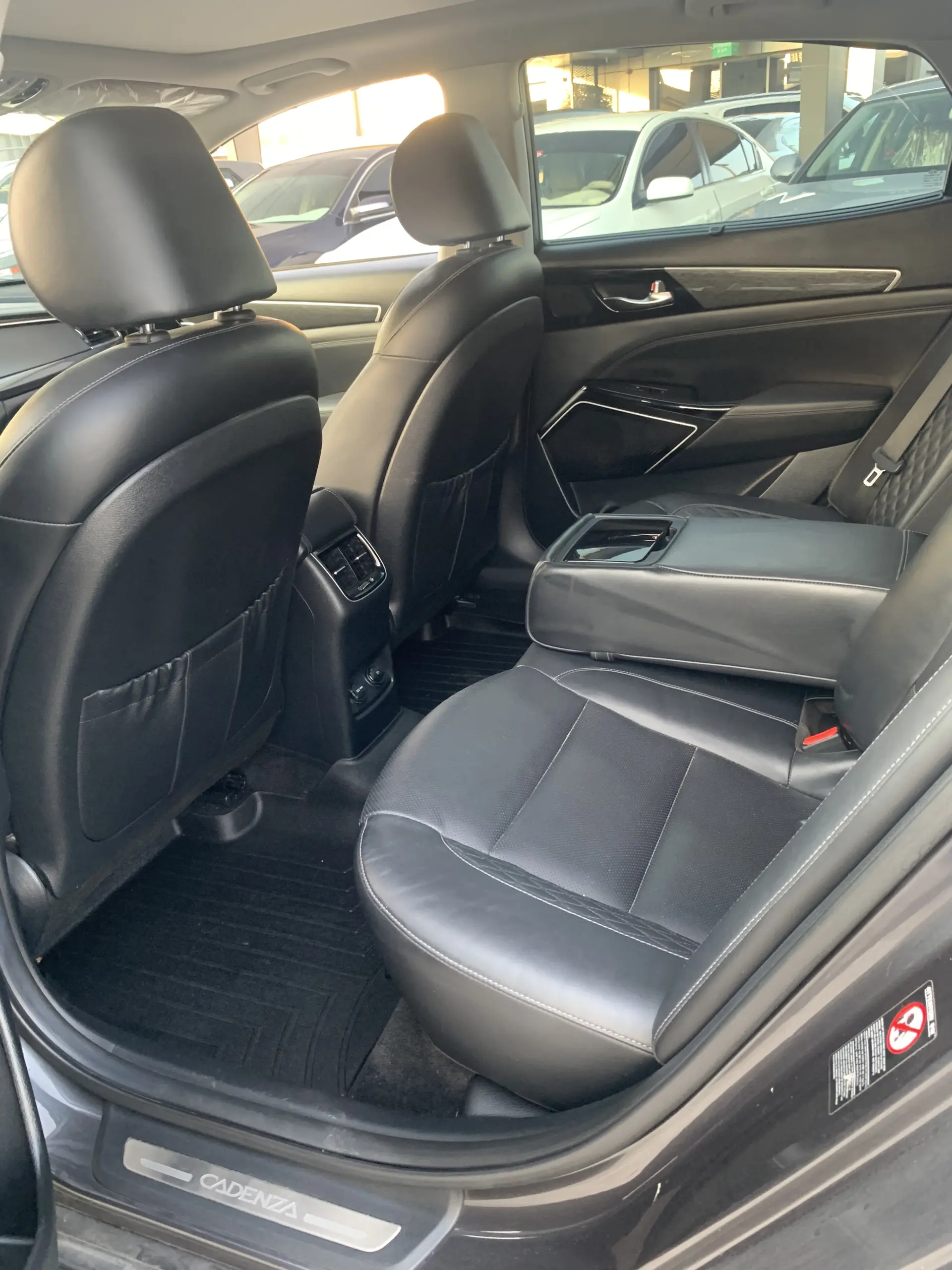 كيا كادنزا 2019 3.3L