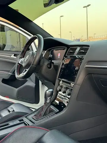فولكس واجن جولف GTI 2019 2L