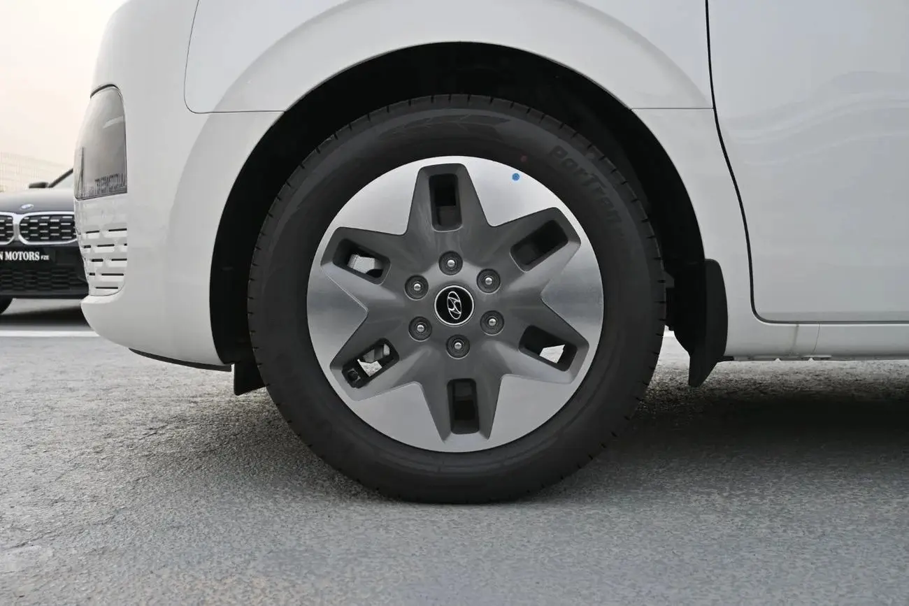 Hyundai Staria 2024 3.5L