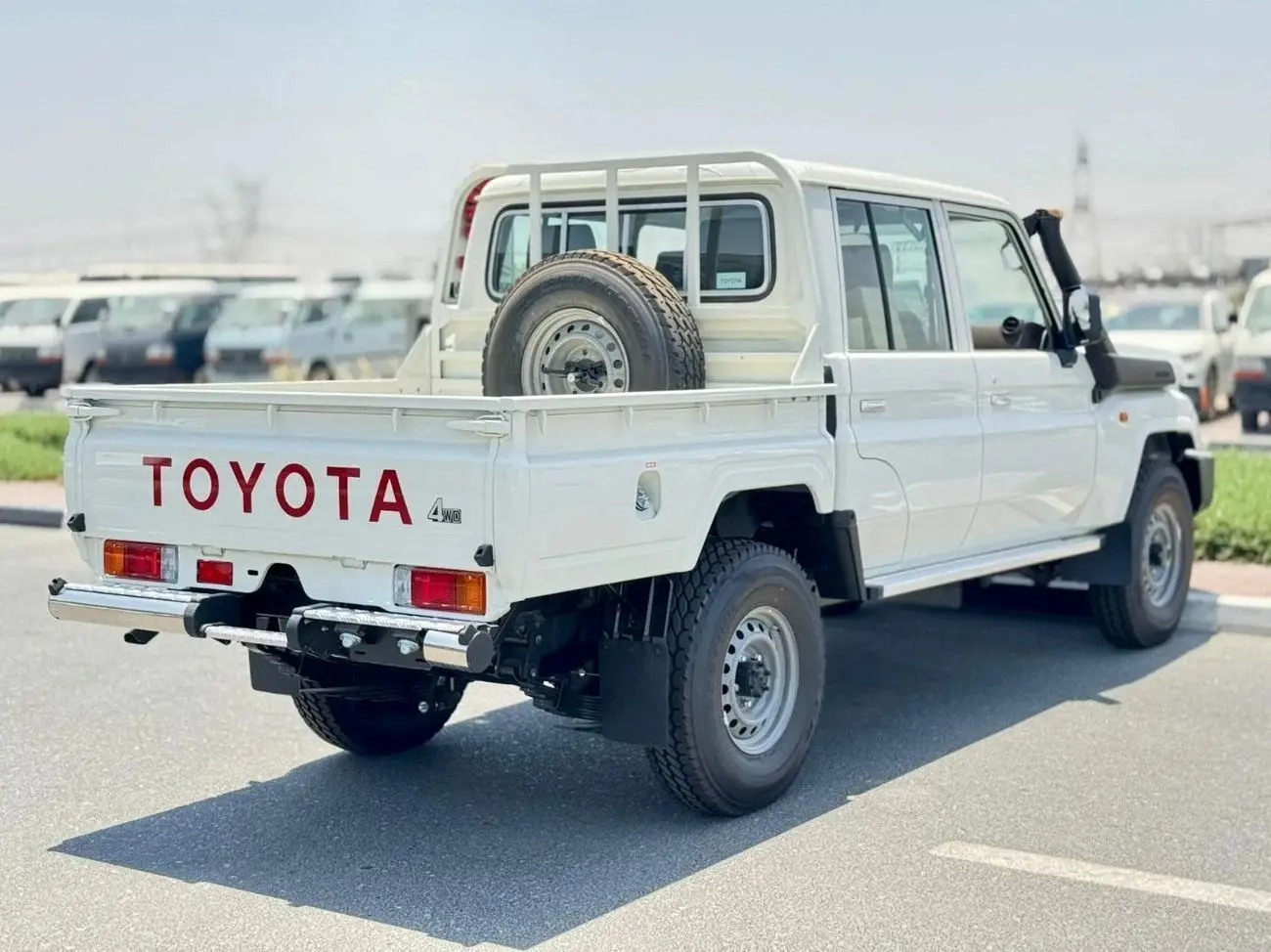 Toyota Land Cruiser Pick Up 2025