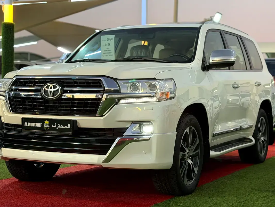 تويوتا لاند كروزر 2020 5.7L