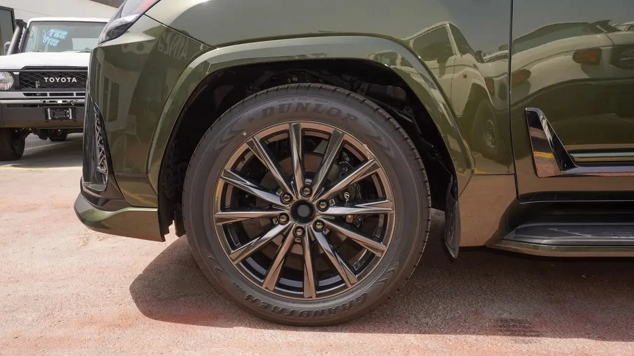 لكزس LX 2025 3.5L