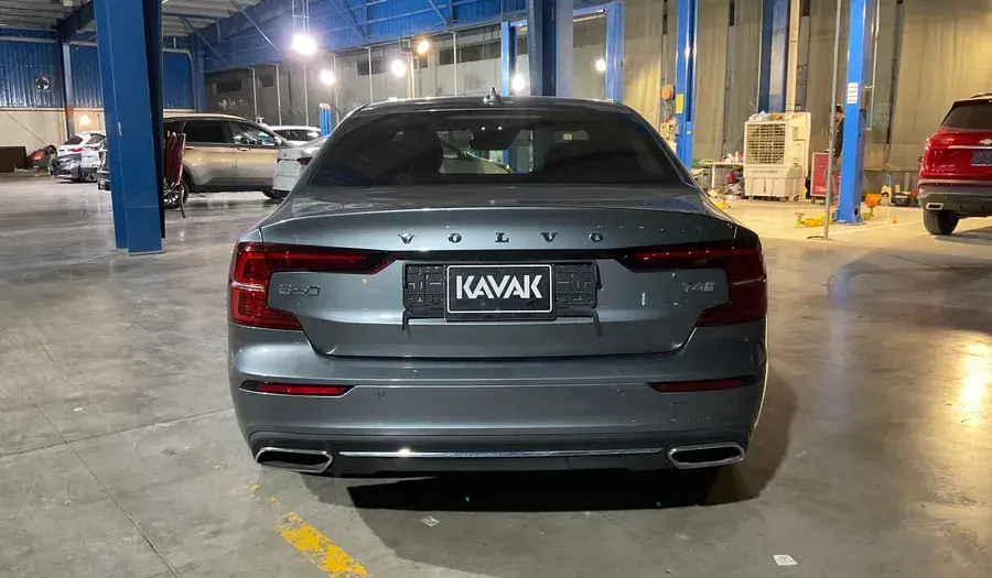 فولفو S60 2020 2L