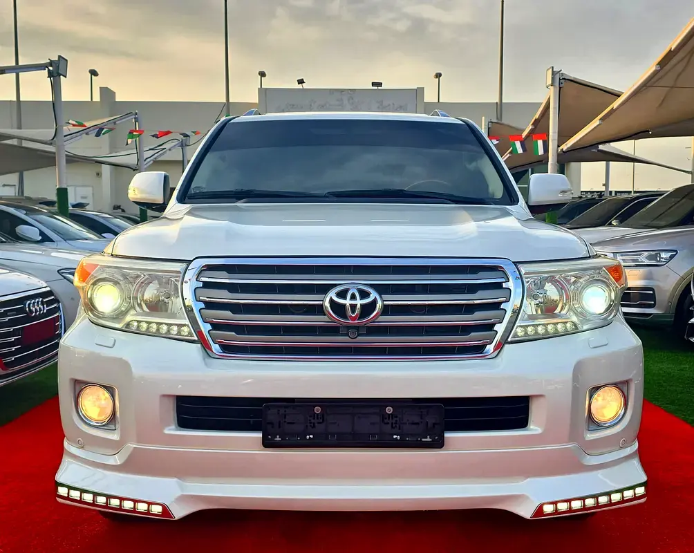 تويوتا لاند كروزر 2014