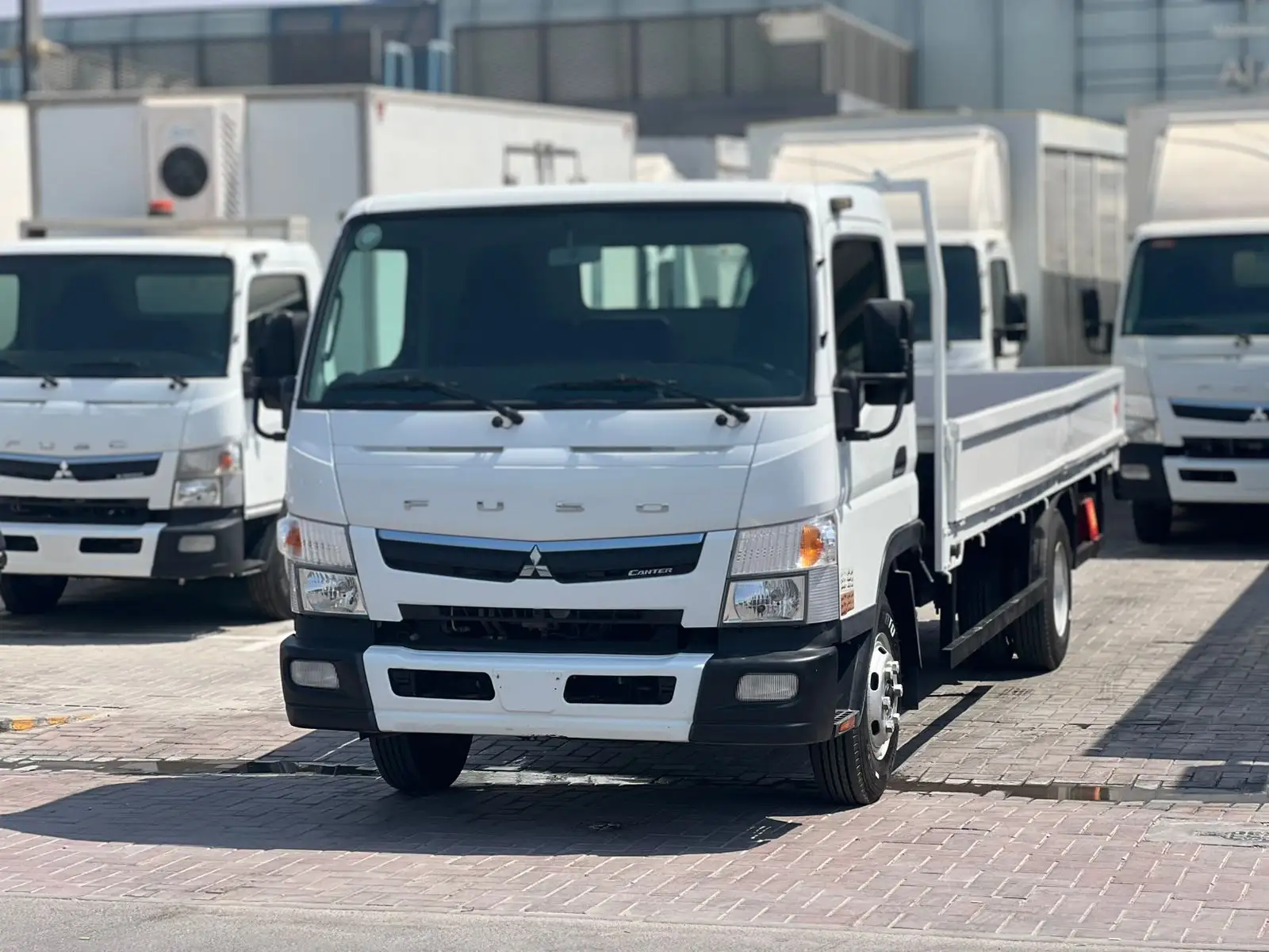 Mitsubishi Canter 2020
