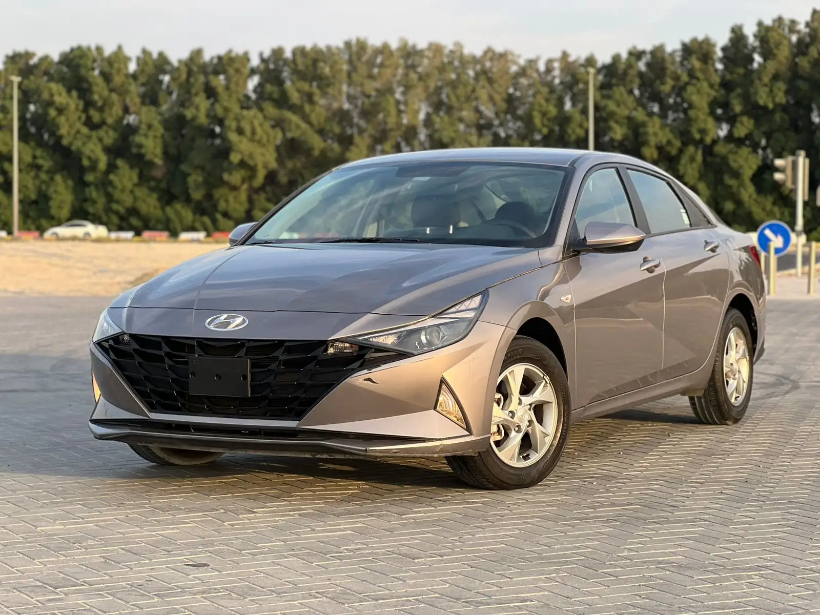 هيونداي إلانترا 2023 1600L