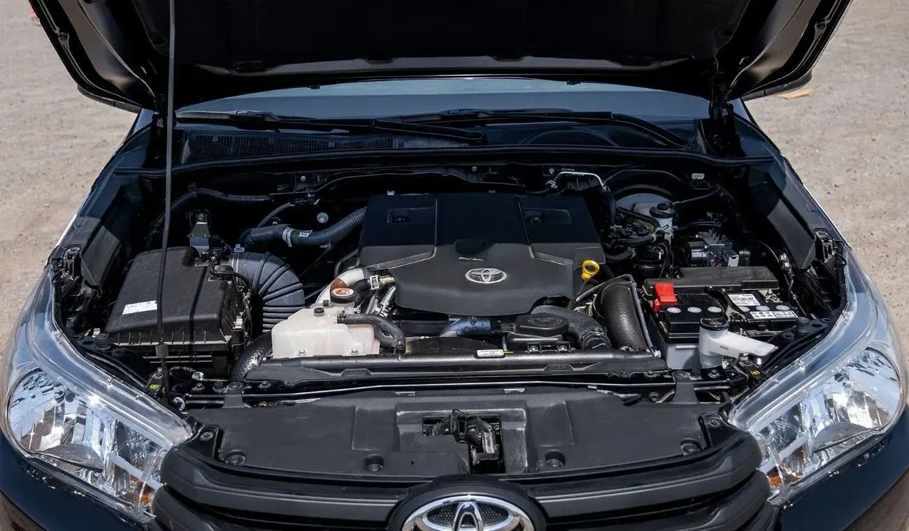 تويوتا هيلوكس HILUX 2.4L MT P.WINDO DIESEL 2024