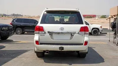 Toyota Land Cruiser 2011 5.7L