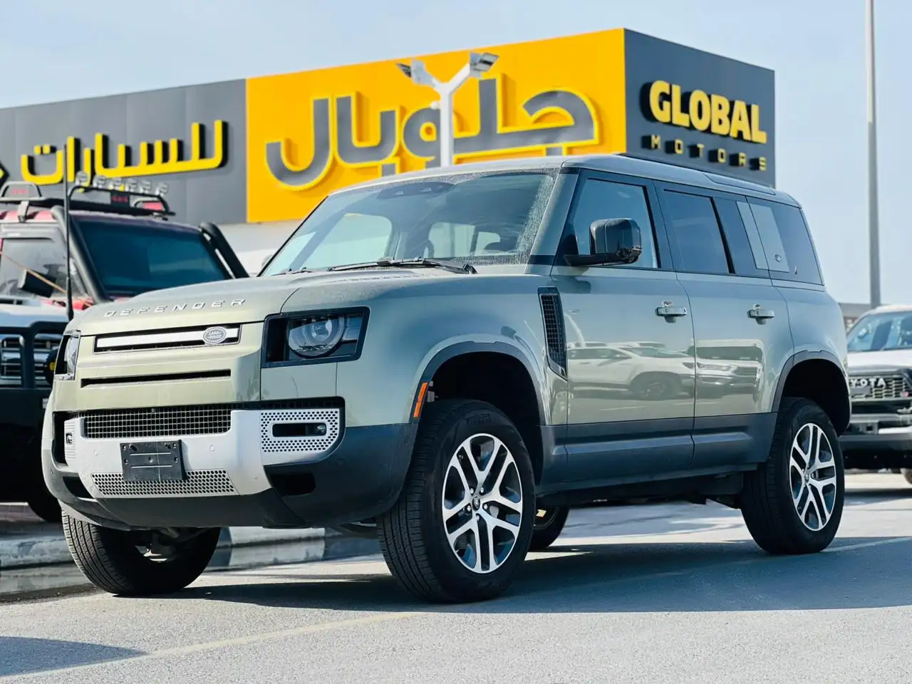 لاند روفر ديفندر 2023 2.5L