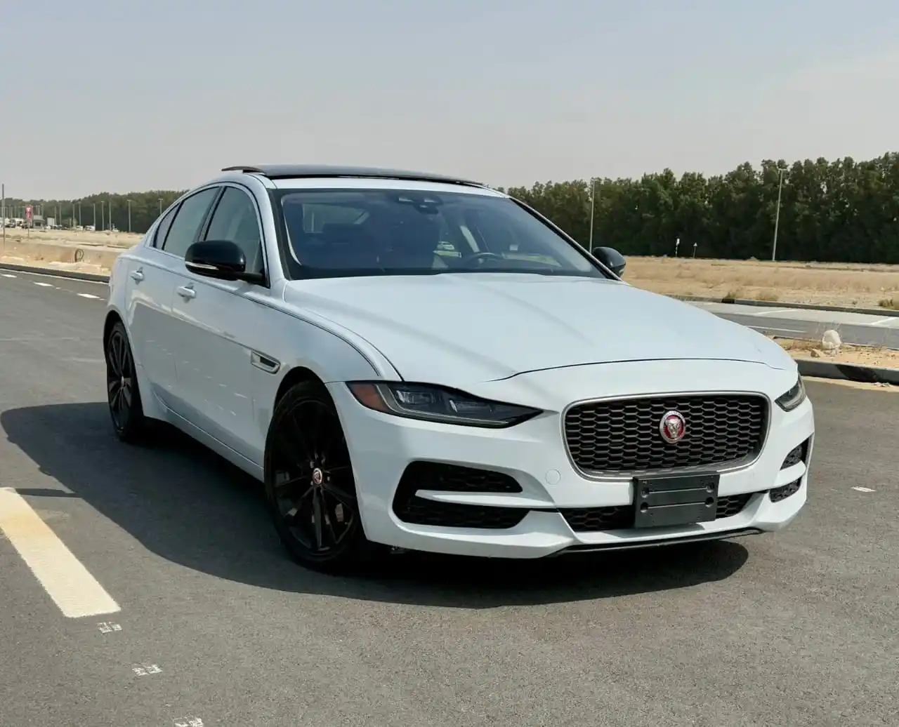Jaguar XE 2020