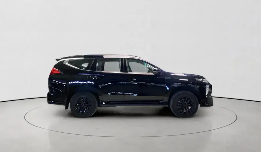 Mitsubishi Montero 2023 3L