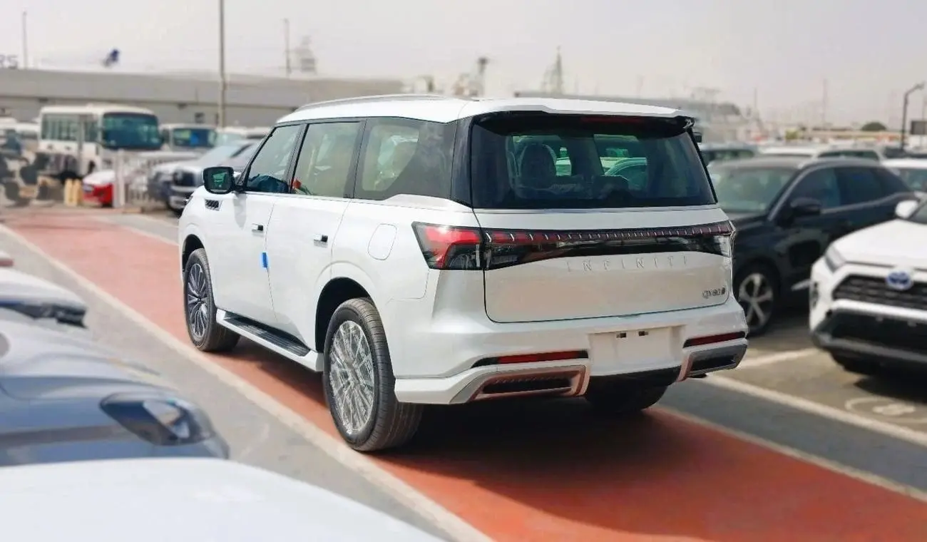 Infiniti QX80 2025 3.5L