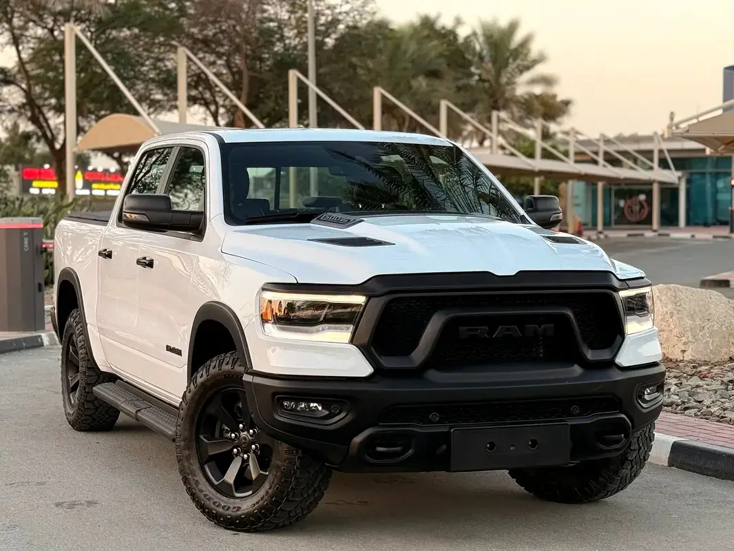 RAM 1500 2023 5.7L