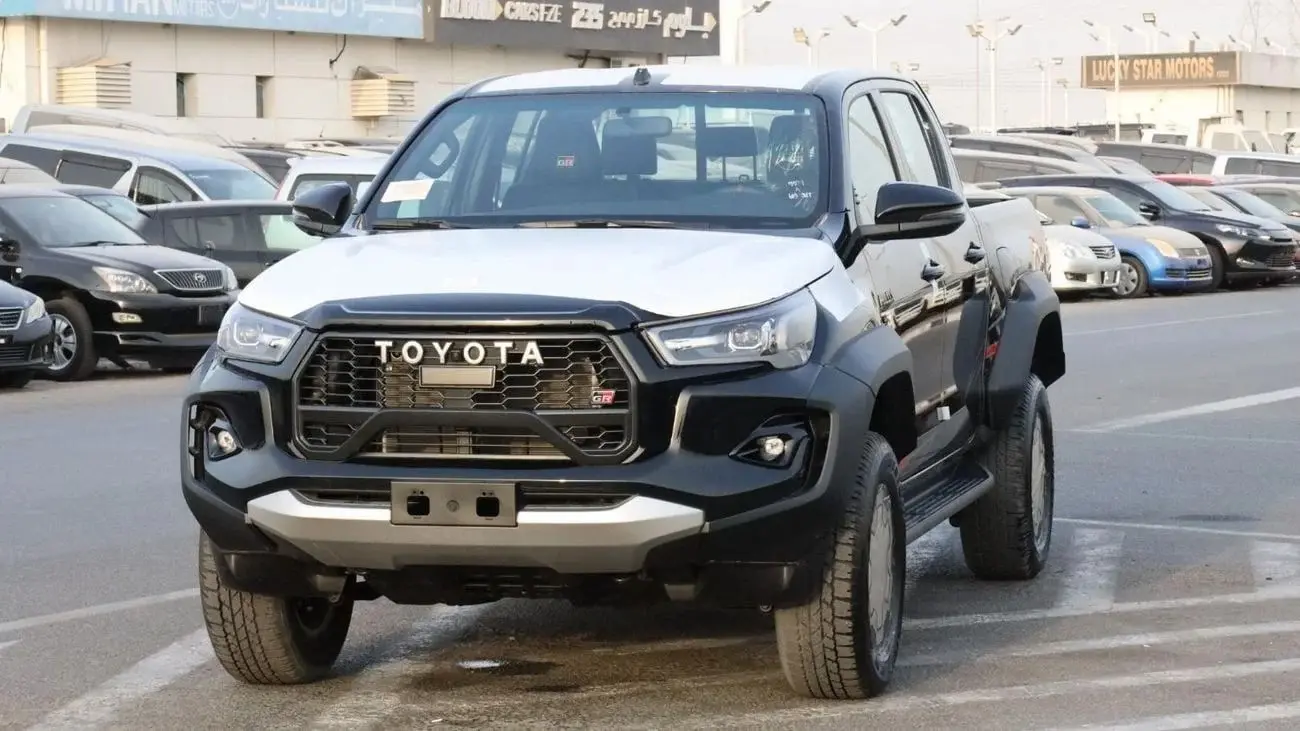 تويوتا هيلوكس 2025 4L