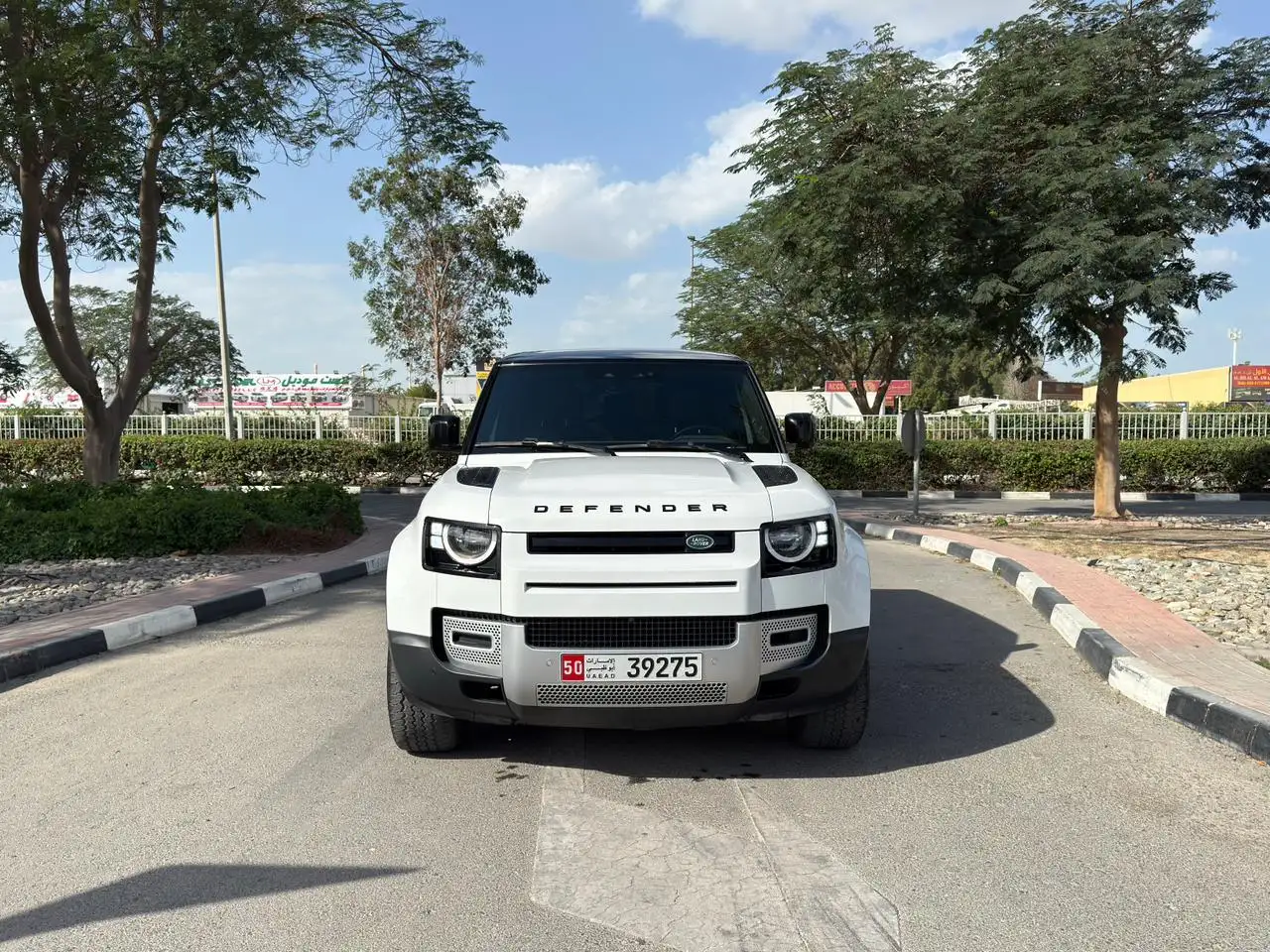 لاند روفر ديفندر 2021